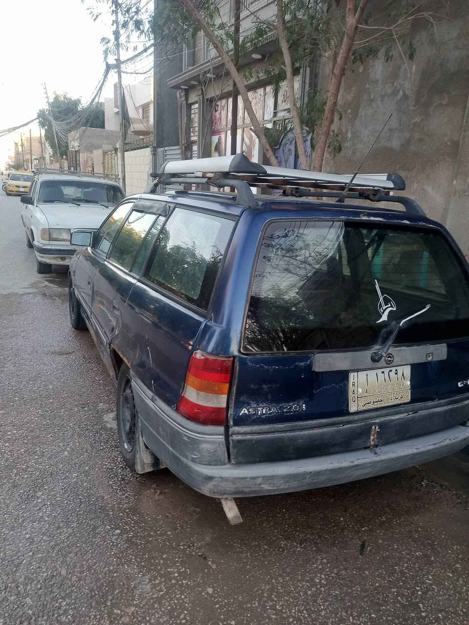 أوبل استرا رقم كربلاء مشروع وطني مكينة 2000قبق اسودسعر23مكان السيارة كربلاء المقدسة ***********
