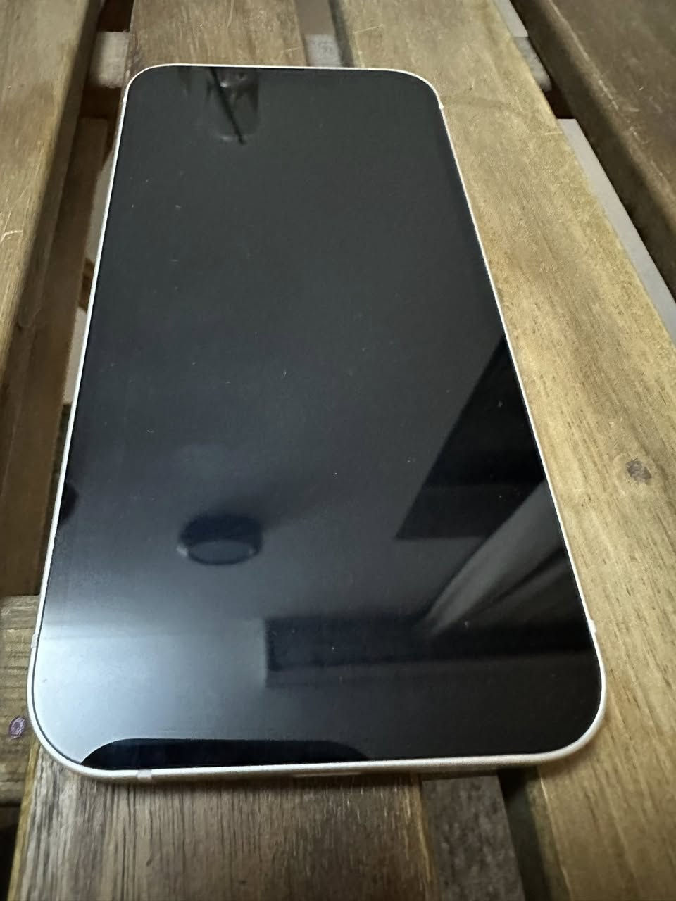 ايفون 13 نسبة البطارية 82% نظيف
الجهاز مبدل شاشه فقط اما البقية كله مكفول البطارية ما مبدله الجهاز بدون ملحقات و شويه اكو شخوط بسيطه بالشاصي بيه مشكله بسيطه دقه الكامره واضحه كلش بس من اسوي زوم شويه تغوش الجهاز  سعره 280 نهايتة قفل قفل
عنواني بغداد الكرادة
***********
