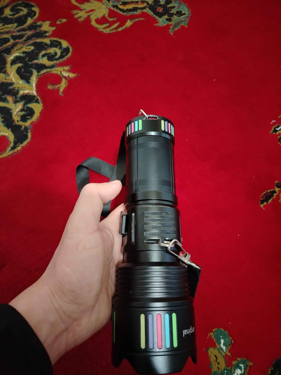 لایتی راو شه وقیکی به هیز لیزه ری
kh-w513)
قوه تی پاتری 18650 وات
4 پاتری لەگەلە 
پاوەر بانکە دەتوانی موبایل پێ شەعن بکەیەوە 
گەیاند هەیە بۆ هەمو شارەکانی کوردستان و عێراق 
*********** ژمارە موبایل سوران, أربيل
