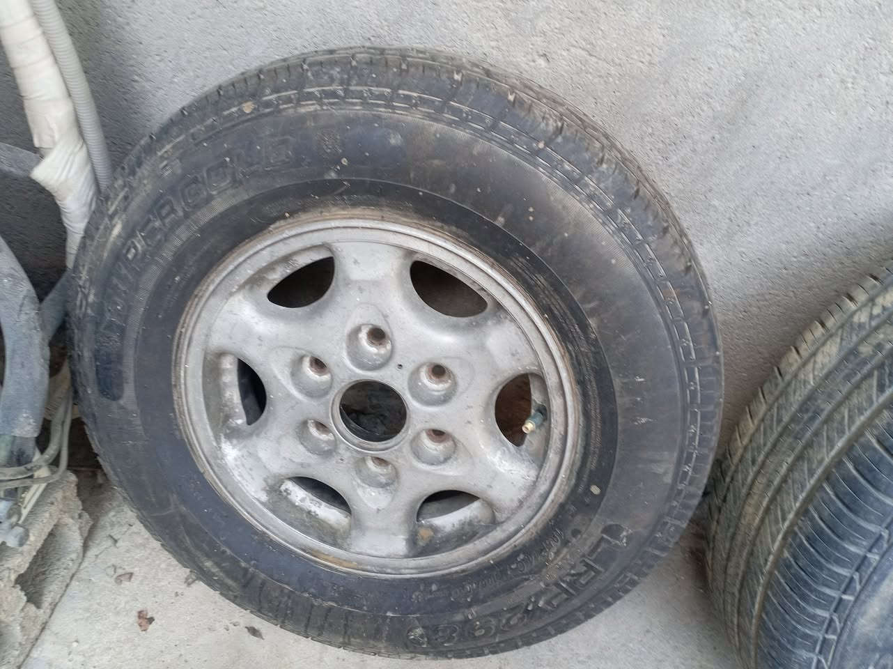 سلام عليكم تايرات اخو الجديد تخم تايرات جمسي نضيفات وا ٢ تايرات كيه جدد ويل كم مكان بابل مسيب ***********
