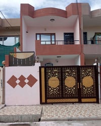 ١٠٠م • واجهة٥م • طابو