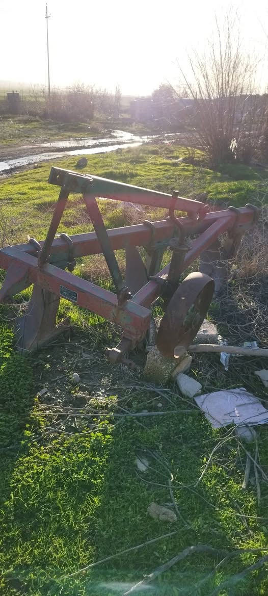 سلام علیکم  ئەم سێگاسنە بۆ فرۆشتن کەم ئیشیکردوە  ئاسنی قایمە  سعر مناسب  رقم***********
