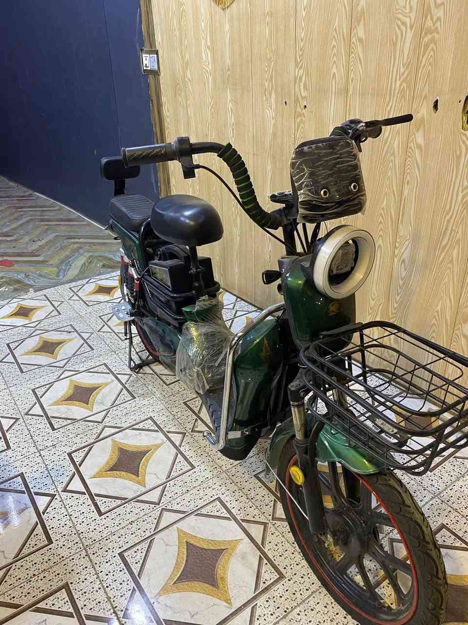 ⚡ الآن في ديالى.. ثورة النقل الذكي وصلت! ⚡
​لأننا ندرك قيمة وقتك واقتصادك، معرض حمزمز يوفر لكم أحدث وأقوى موديلات الدراجات الشحن في السوق. وداعاً للبنزين والزحام، وأهلاً بالهدوء والقوة.
​🔥 تشكيلة الملوك.. اختار اللي يناسبك:
​🚀 R9 Pro Max: وحش الطريق، الأناقة والقوة في دراجة واحدة.
​⚡ X900: الأداء العالي والتحمل للمسافات الطويلة.
​💎 HIS: التصميم العصري والعملي.
​🛠️ عبد الحليم شحن: الاعتمادية والمتانة المعروفة.
​🚲 بايسكل شحن (حجم 20): الخيار الأمثل للمناورات السريعة والسهولة.
​📍 وين تجدونا؟
​العنوان م ميتيه: ديالى - بعقوبة - التحرير.
ننتظر زيارتكم لتجربة القيادة واختيار الأنسب لكم.
​📞 للاستفسار والحجز:
​اتصل بنا مباشرة على الرقم: ***********
​معرض حمزمز.. الجودة والضمان في مكان واحد!
