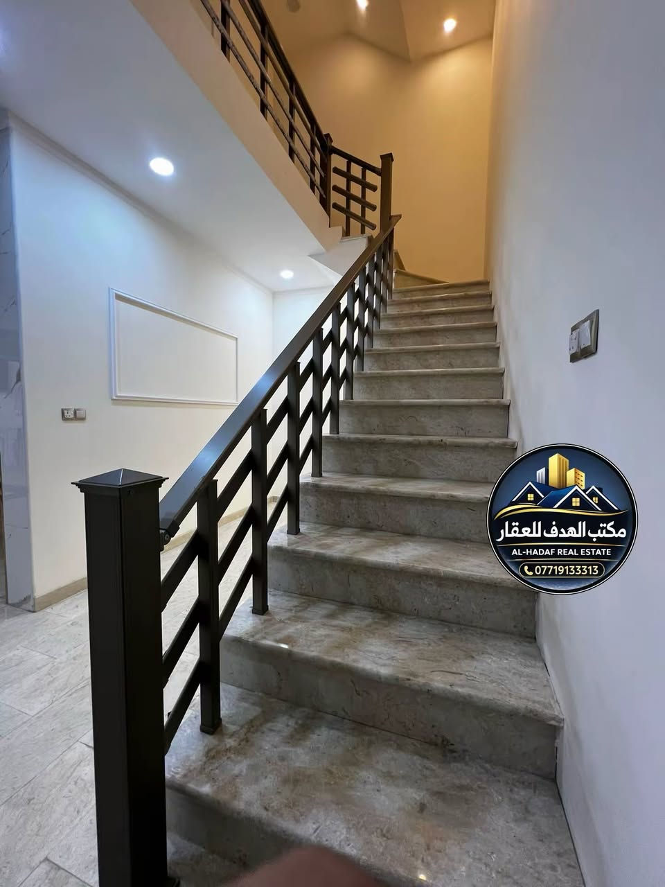 🏡 دار للبيع – حي البنوك / شارع باريس 📏المساحة: 90 متر
📏 الواجهة:6.40

📏 النزال: 14 متر

🛣 الشارع: عريض 15 متر

🛏 عدد الغرف: 3غرف نوم سويت

🏗 البناء: فول حديث

    واجهه وأرضيه مرمر

📍 الموقع: مميز جداً – حي البنوك / شارع باريس

📞 للاستفسار والمعاينة:

مراجعة مكتب الهدف للعقار

📍 حي البنوك – شارع الكنيسة – بأتجاه جسر البنوك مجاور مكوى ريحانه

  ************
