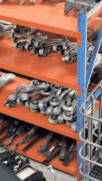 AUTO LAND قطع غيار رانج روڨر معسكر الرشيد مجمع المكارم  07901249686