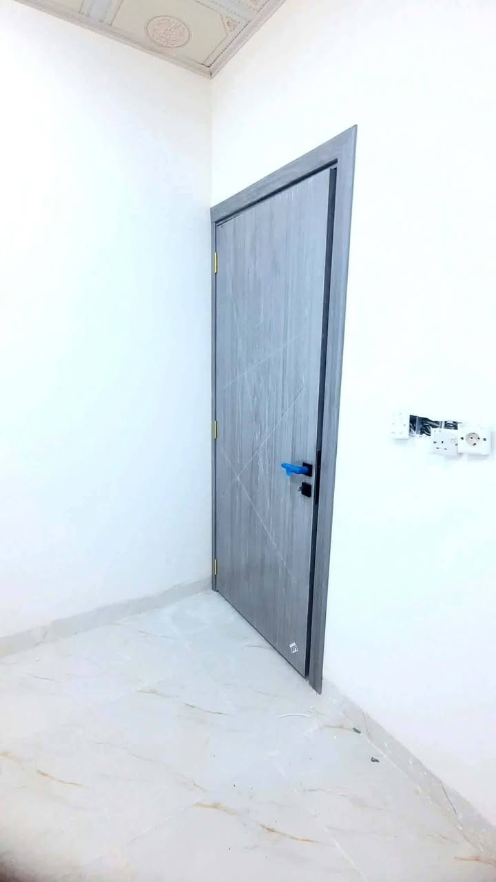 بيت للايجار مساحه 60 متر حي الانتصار شارع 60 من جهه الميثاق خلف مول سنتر الانتصار مكان ترابي يتكون من غرفه واستقبال ومطبخ ومشتملات وصحيات وبيتونه
سعر الايجار 175 ألف للتواصل

*********** 

بيت للايجار مساحه 60 متر حي الانتصار شارع 60 من جهه الميثاق خلف مول سنتر الانتصار مكان ترابي يتكون من غرفه واستقبال ومطبخ ومشتملات وصحيات وبيتونه

بيت للايجار مساحه 60 متر حي الانتصار شارع 60 من جهه الميثاق خلف مول سنتر الانتصار مكان ترابي يتكون من غرفه واستقبال ومطبخ ومشتملات وصحيات وبيتونه

