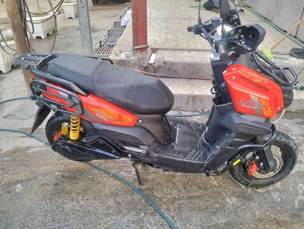 السلام عليكم من رخصة الادمنيه المحترمين دراجه شحن حيدر النيار سرعه 99 جديده صار شهرين من اخذتها 6بطاريات مسطره تواصل ***********ج
