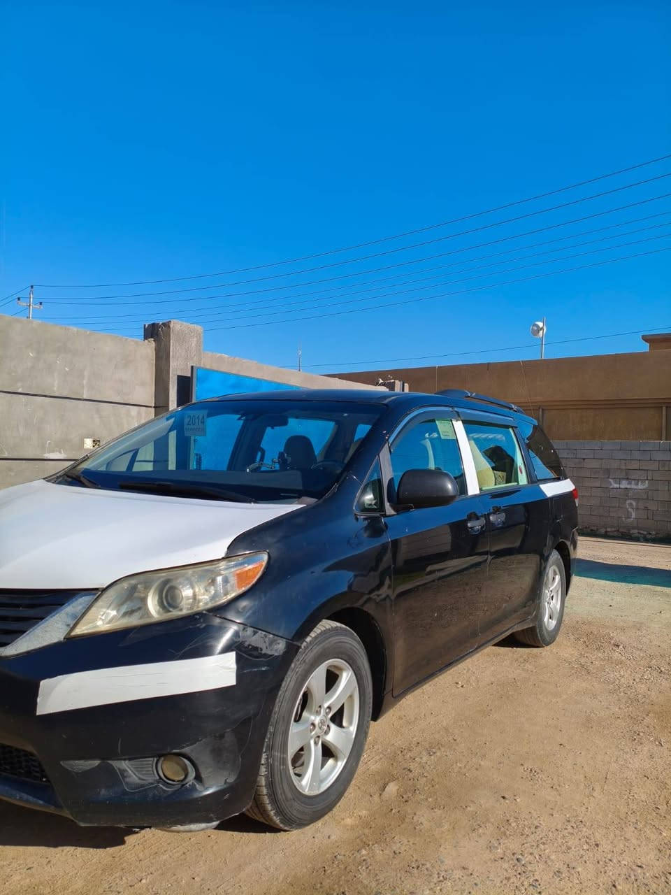 سلام عليكم للبيع سينا موديل 2013رقم بغداد خصوصي بسمي تحويل ثاني يوم ضررها بل الصور موجود سعرها 145 وبيها مجال او مراوس بسياره زغيره حسب القناعه مكان السياره الانبار الرمادي جويبه ***********
***********
