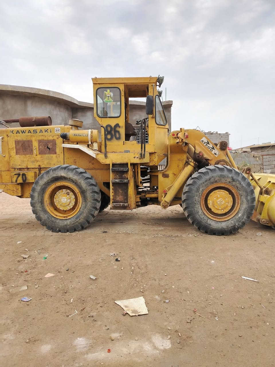 سلام عليكم شفل للبيع موديل 82 اللستفسار رقم الهاتف ***********
