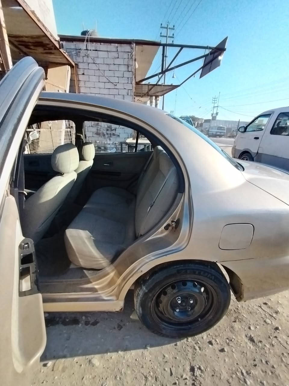 كيا ريو موديل 2005 مصبوغه حزام قماره بيها جراد مكينه زينه كير جديد ستونه مبدله حداديه كهربائيات وتبريد خير من الله سنويه ل ٢٧ مالكها يريد مداور نقصها بريكها ضعيف مااعرف شبي السعر ٤٥ وبيها مجال *********** مكاني نجف ناحيه العباسيه
