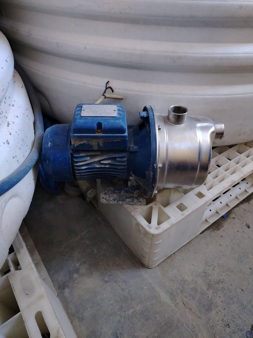 ماطور ترس غدائي للبيع ٧٥الف قفل بغداد ***********
