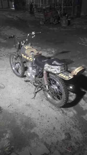 سلام عليكم دراجه أيراني 4كير نامه سي جي دراجه كفاله عامه دراجه نضيفه وما مفتوحه بس مابيها اوراق اكفلك سرقه سعر 550وبيها مجال للشراي عنوان بغداد الحريه ***********
