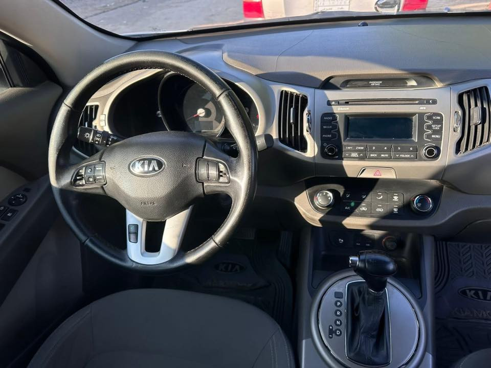 كيا سبورتج 2015
كيا سبورتج

محرك 2000 دوش

موديل  2015

رقم بغداد دولي (بأسمي)

وارد خليجي

مكفولة كفاله عامة من (الصبغ، البارد، التبديل)

عداد المسافة 126,000

السيارة مال بيت استخدام شخصي

السعر خاااص

📍موقع السيارة بغداد النهروان
📞 للاستفسار: ***********
