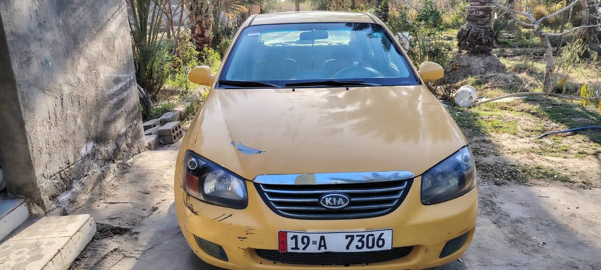 السلام عليكم سيراتو ٢٠٠٧ امريكي بيه قطعه مبدله جاملغ خلفي  دواخل كير محرك  مكفولات حداديه تخم تاير رقم كربلاء دولي السياره جاهزه السعر 69 و بيه مجال لاستفسار *********** مكاني بابل الابراهيميه
