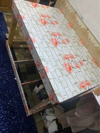 ميز خشب • جديد • النجف