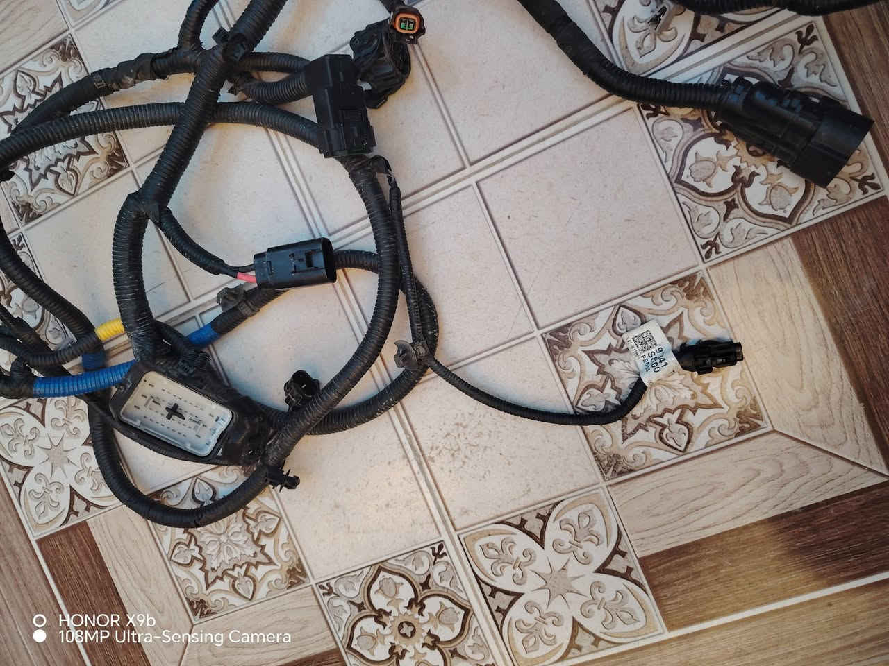 السلام عليكم شباب يوجد لدينا ضفيره هونداي بلسايد موديل 2023 2024 2025 مال بدنه يوجد توصيل جميع المحافظات التواصل أو الاستفسار *********** يوجد واتساب 
*********** يوجد واتساب
العنوان ناصريه حي الصناعي البلوك الأول
