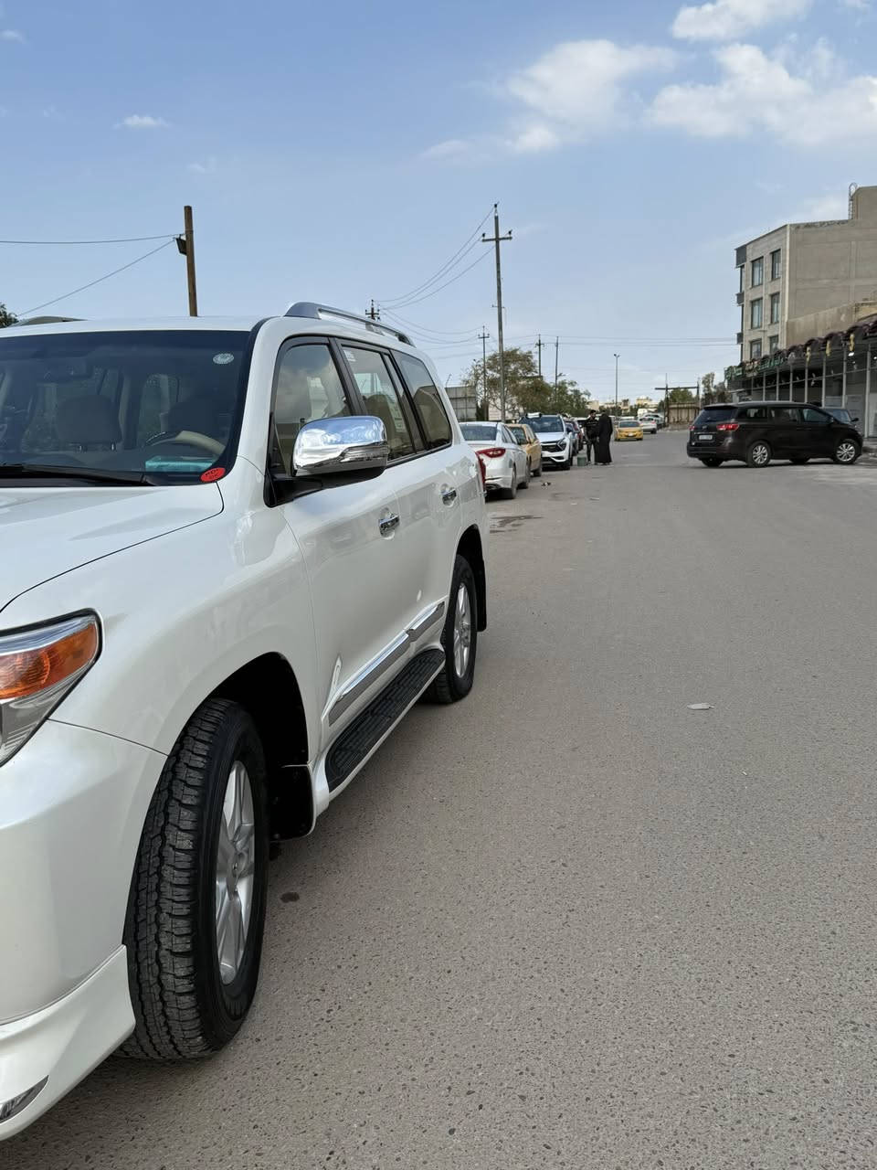 ￼ سلام عليكم Landy كروزر للبيع 2015 سيارة جديدة جيهان ماشية 135 فول مواصفات العنوان بغداد سعر السيارة 390￼ الاتصال***********

