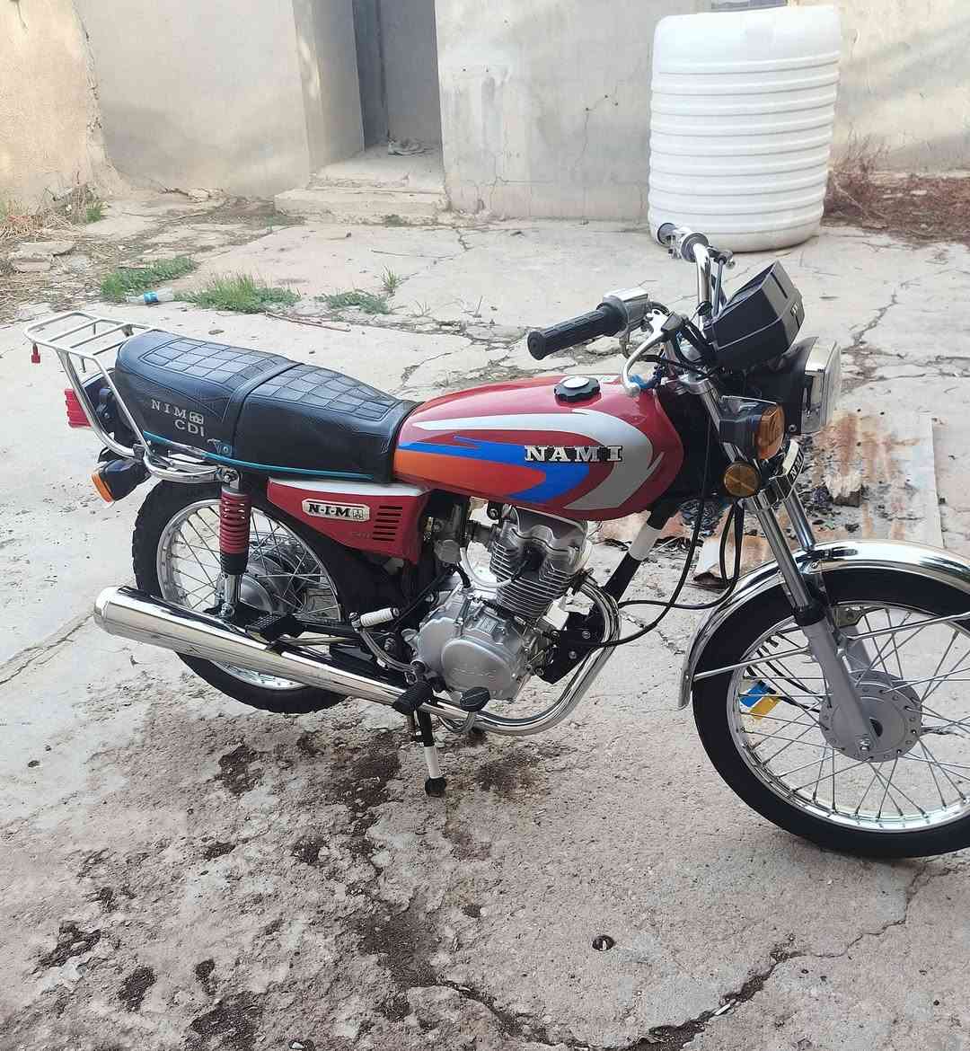 سلام عليكم شباب دراجة للبيع موديل ٢٥الدراجة كفالة أوراق مستعجل على البيعة مكان الحفرية 

***********
