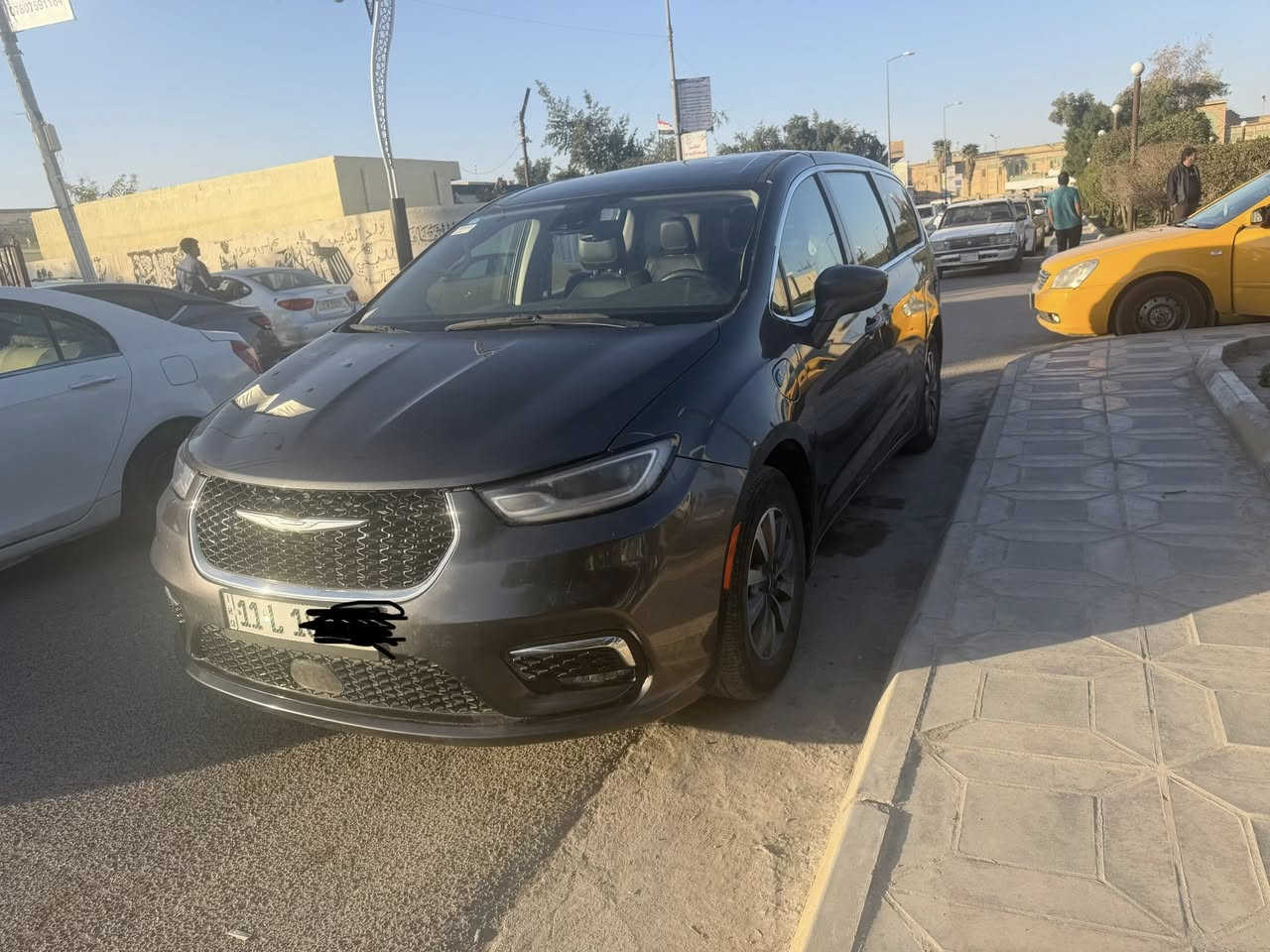 باسفكا ٢٠٢٣ هايبرد
حادثه موضح بالصور
رقم بغداد 
بجم كبس 
مبدل باب السائق والخلفي والجاملغ الأمامي نفس اللون تفصيخ اصلي
سعره ١٨٥
***********
