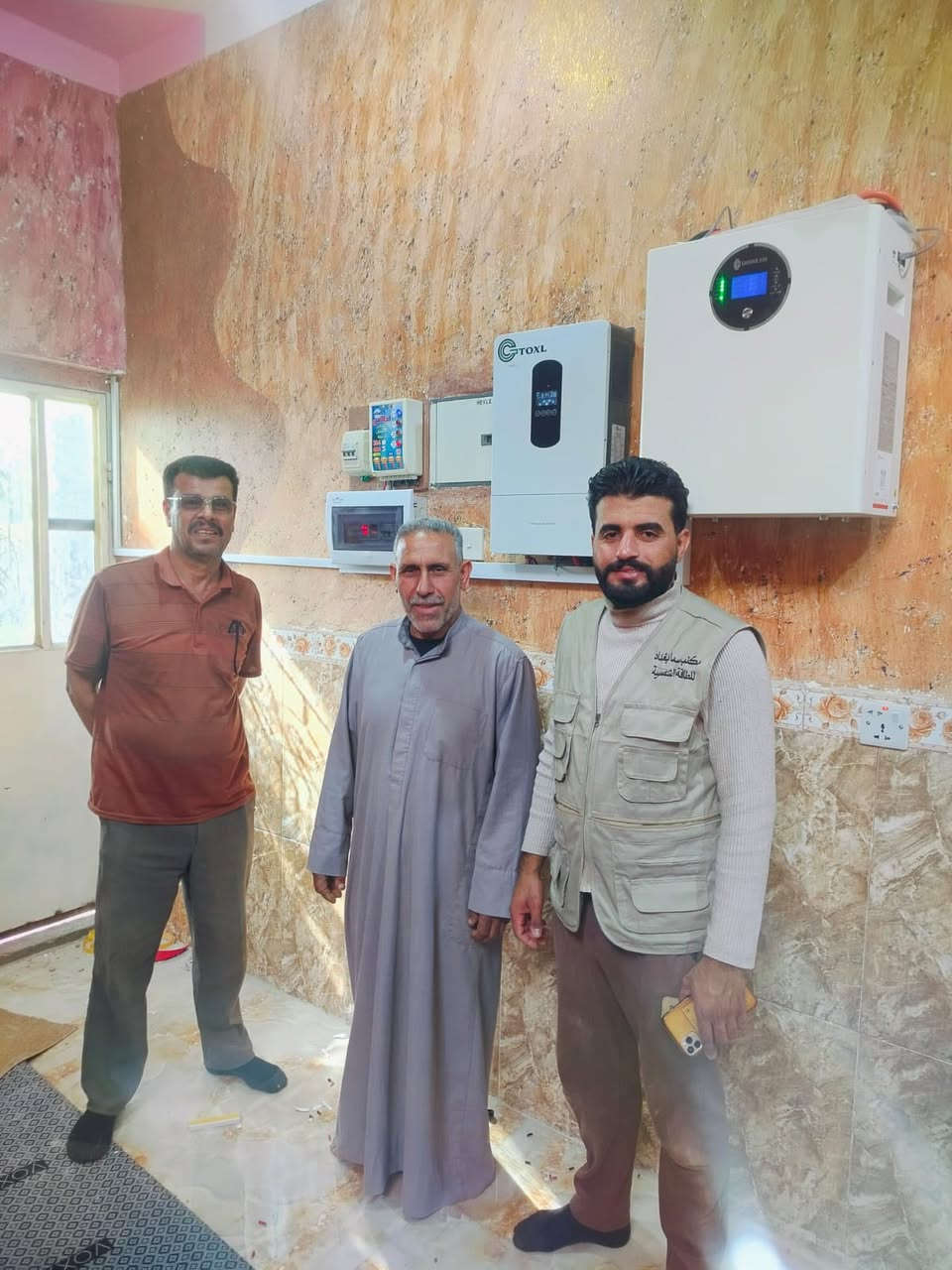 سما بغداد للطاقة الشمسية
سما بغداد للطاقة الشمسية
حضورٌ إعلاميٌّ قليل، وعملٌ ميدانيٌّ متقن؛ نعمل بمصداقيةٍ وصمت، لأن الجودة تُثبتها النتائج لا الضجيج.

تمّ بعون الله ربط (9) منظومات طاقة شمسية في مواقع متعدّدة داخل المحافظة وخارجها، وبالسعات الآتية:
1- 40 أمبير (ليلي ونهاري)
2- 10 أمبير (ليلي ونهاري)
3- 16 أمبير ليلي / 20 أمبير نهاري
4- 16 أمبير ليلي / 20 أمبير نهاري
5- 10 أمبير (ليلي ونهاري)
6- 16 أمبير ليلي / 20 أمبير نهاري
7- 20 أمبير (ليلي ونهاري)
8- 20 أمبير (ليلي ونهاري)
9- 16 أمبير (ليلي ونهاري)

نقدّم ضماناتٍ أصلية على جميع المنظومات، مكفولة من قبل إدارة الشركة.
للحجز والاستفسار: مدير المبيعات وائل أبو محمد
📞 ***********
@إشارة
