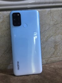 ريلمي • ١٢٨ • نضيف