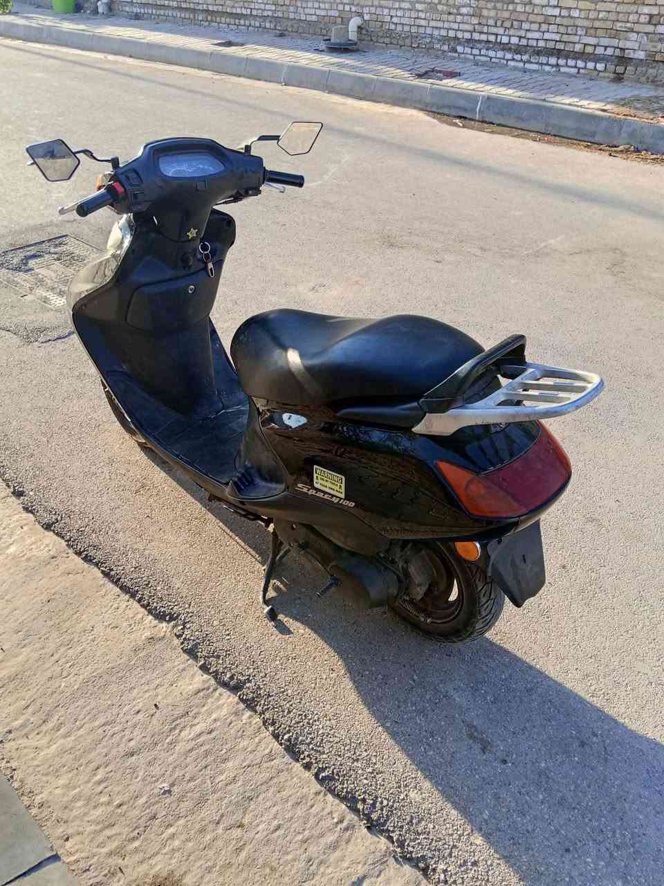 السلام عليكم دراجه سبيسي ياباني للبيع مكينه ناعمه سلف شغال هندر شغال اشاير شغالات الله شاهد دراجه خير من الله السعر خاص او تتصل على هاي الرقام /***********5
/***********
