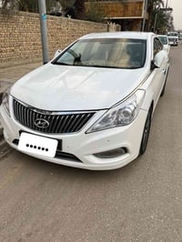 هيونداي ازيرا • ٢٠١٤ • ٦ اسلندر