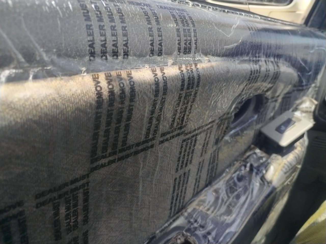السلام عليكم
سياره بروتون ٢٠٠٢ كشر كله واحد نضيف
كير مكينه صدر كابريتر كله جديد كهربائيات كلها شغاله
تبريد جاهزه المنضومه بس كمبريسر قفاله شغاله بوب مغلفه لابطاين ارضيه جلد مابيها نقص برغي مسجل اربع سماعات سياره نواب ضباط بابل محاويل تريد تحول مشي معامله للمصرف وحول سعر ٢٧


**إذا كنت صاحب هذا الإعلان وتريد حذفه لأي سبب، رجاءا أرسل رسالة إلى الدعم الفني**