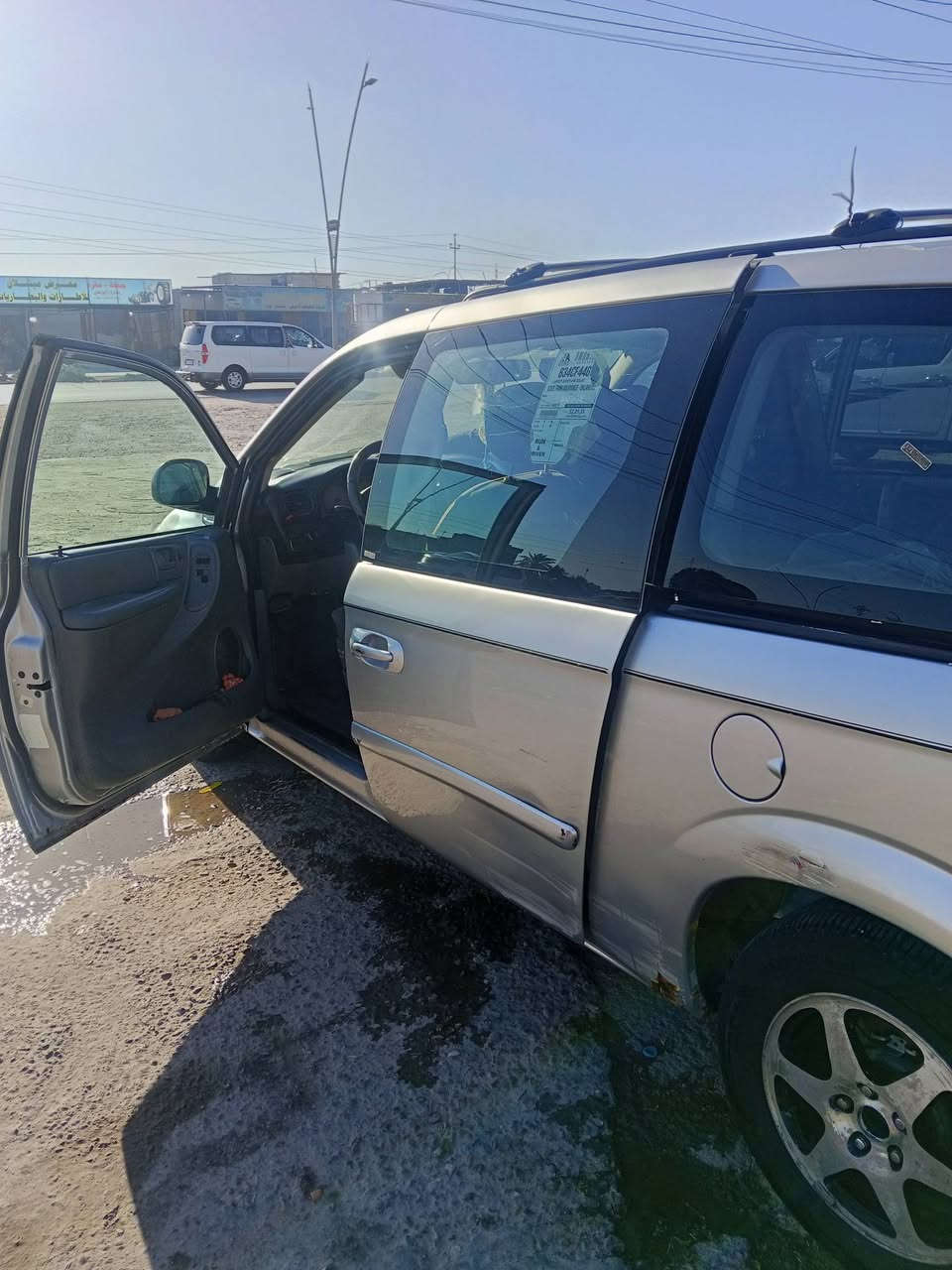 دوج كرفان 2007
محرك 3300تبريد3قطع شغال ضربتهه جاملغ خلفي والباب مبدل السعر المطلوب 73 اومراوس حسب القناعه


**إذا كنت صاحب هذا الإعلان وتريد حذفه لأي سبب، رجاءا أرسل رسالة إلى الدعم الفني**