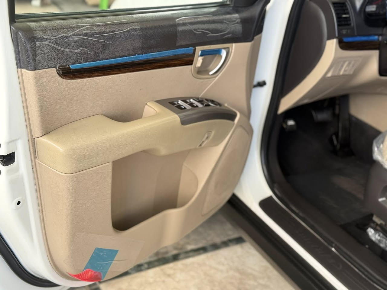 ه

السلام عليكم 
للبيع فقط ونقدا اعتذر عن مراوس 
هونداي سنتافي ٢٠١٢ فول ١/١ 
بصمه تشغيل بصمه بوب 
فتحه سقف ***********
فور ويل دفع رباعي سته سلندر ٣.٥ محرك 
بلاد ما مفتوح 
فول مواصفات سياره ماشيه ٦٢ حقيقي جديده جدا نضيفه مكفوله عام سياره مكاني بغداد رقمها بغداد 
مكينه كير تبريد صدر حداديه تخم تاير زيرو تراي زيرو جاهزه من كل شي 

‭٠٧٧٧ ٩٦٤ ٧٤٥٥‬
