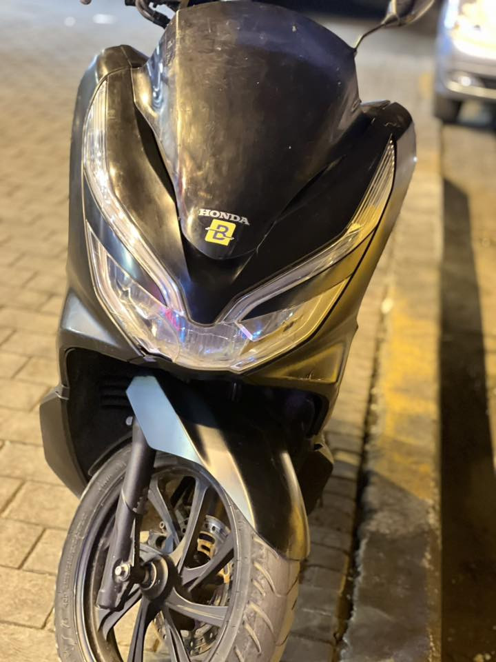 ‏PC إكس الجيل الجيل الثالث مكفولة كوري السعر 900 ‏مكان البنوك ‭٠٧٧١ ٧٧٢ ٨٦١٣‬
