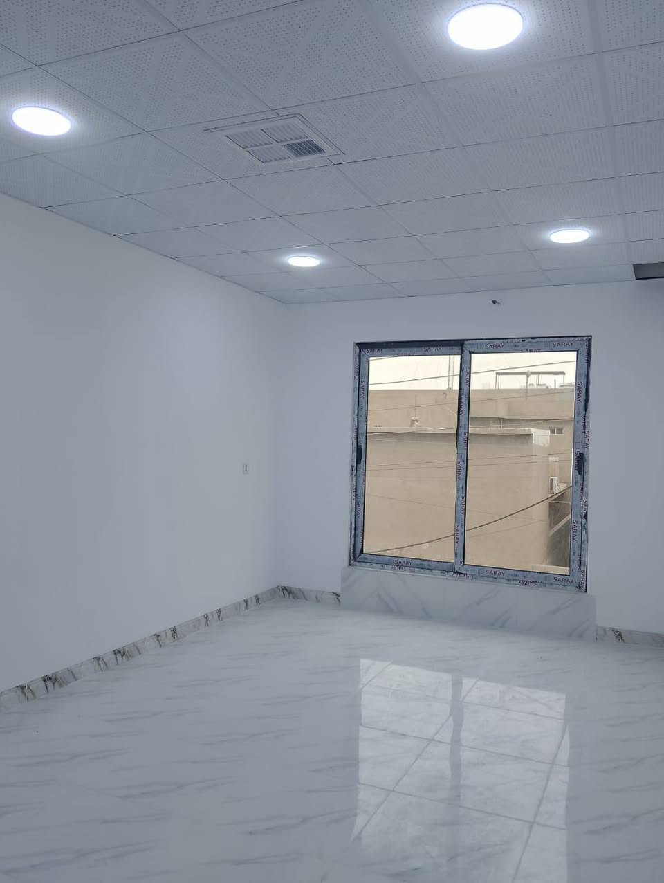 دارين للبيع 104متر واجها 6ونص فول مواصفات صفر جديد قاطين موقع راقي قادسيه ثانيه خلف غسل حجي سعر 130مليون استفسار ***********مراجعه مكتب أمل شارع حسابات قرب صيدليه سيماء
