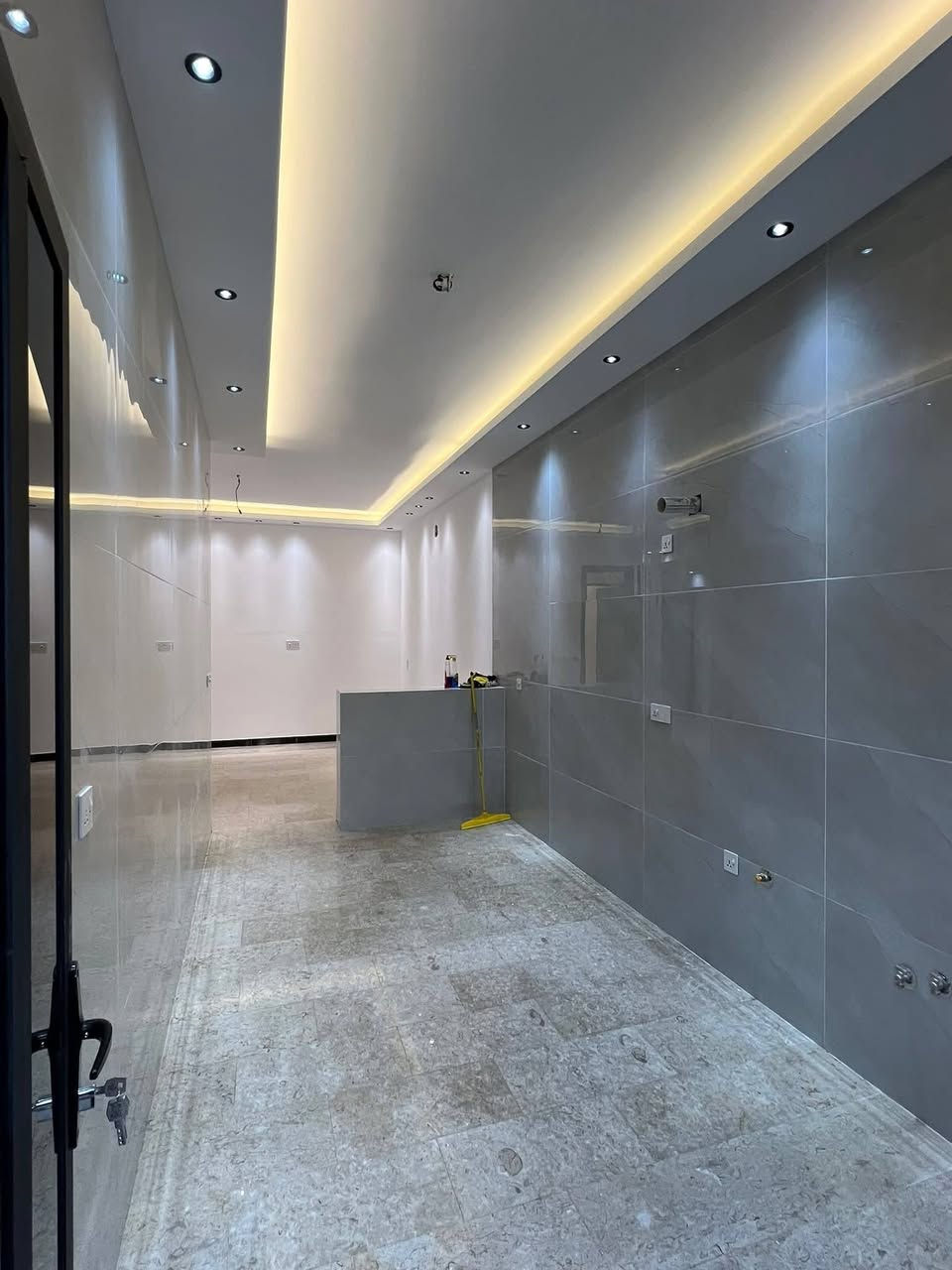 يعلن مكتب ارض الخير
دار 100 م للبيع واجهة .6.66 مدخلين
يحتوي على 4 غرف نوم سويت
بناء حديث درجة اولى 2026
حي الجهاد  المسائلة والعدالة مجاور مجمع النسيم
للأستفسار *********** وااساب
