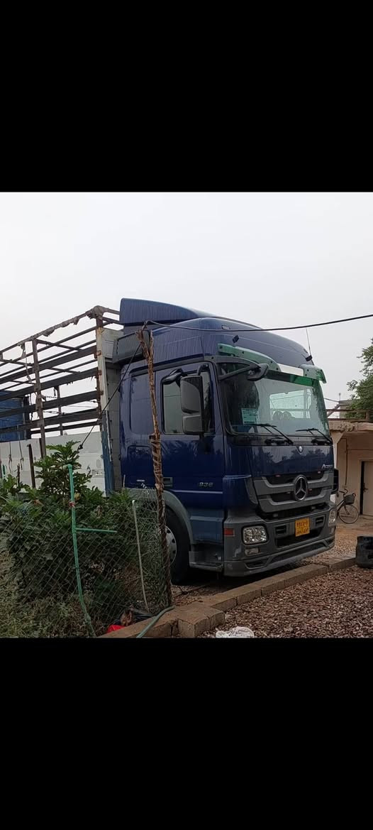 سلام عليكم اكتروس تك 2009 بدون ريتايدر فقط هاف مكفوله السياره مكان ديالى خانقين لاستفسار خاص او تواصل ***********
