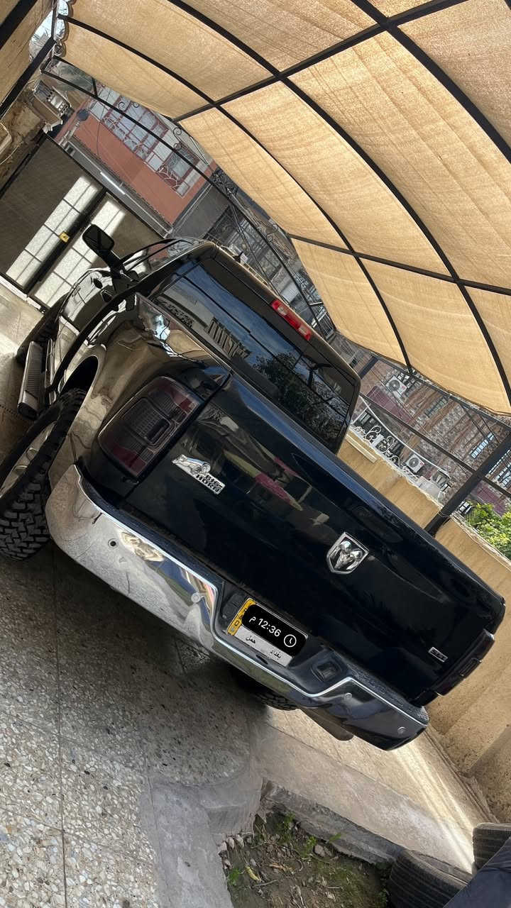 سلام عليكم للبيع او مراوس دوج رام 2020 رقم بغداد مكينه 5700. 8 سلندر صبغ 3 قطع صور الحادث مرفقه بمنشور السياره جاهزه مكينه كير صدر تبريد تخم تاير جديد ماشيه 106 ميل باب طويل المرغوب السعر 170 وبيه مجال مكاني بغداد السيديه 
***********
