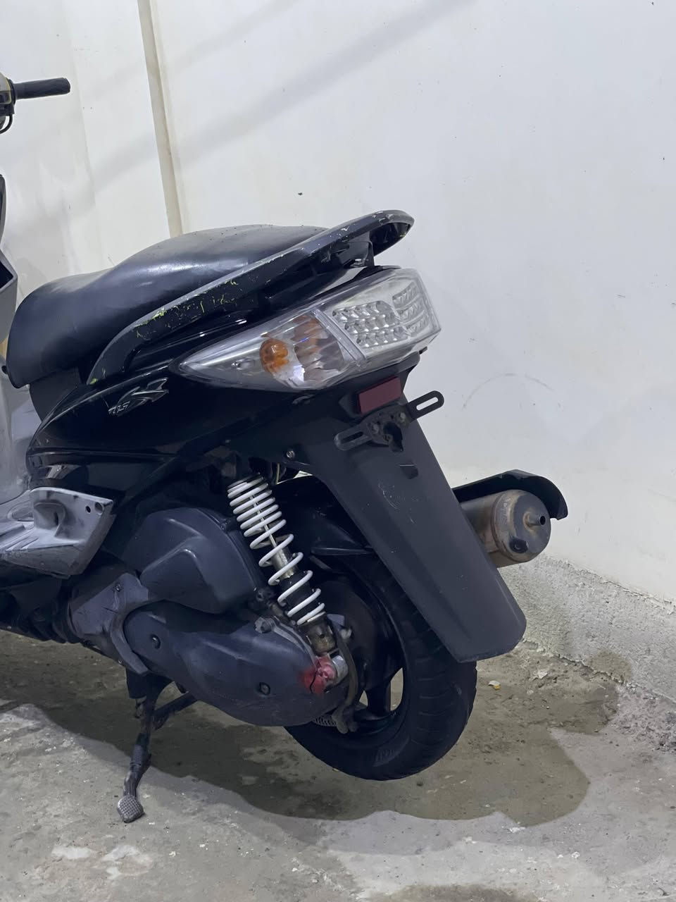 سلام عليكم دراجه البيع سكنس فحل ياباني فول ملعده طلاعات دراجه نوزل خطين دراجه حلوه بعدهي بحالت الوكاله معدله حلو دراجه صرلها شهرين من طالعه من الحاويه بغداد دراجه دهن فورتي نديرله سعره 1150وبيه مجال حك جيه مكاني البصره قضاء القرنه مقابيل الكليه القرنه الستفسار تصل ***********
