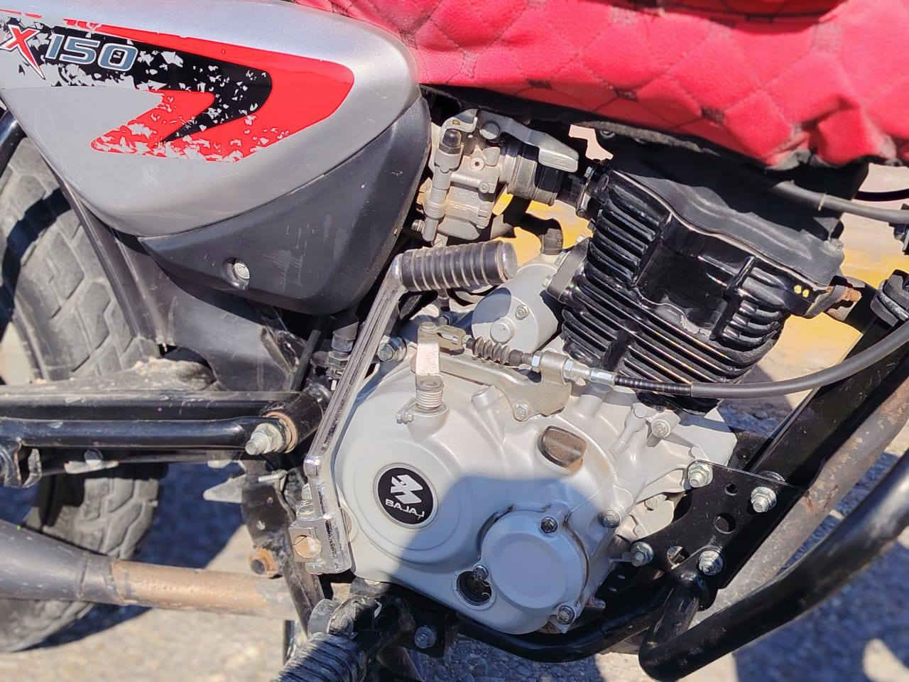 دراجه بوكسر موديل 2023
مرقم سنويه جديده 
محرك ما مفتوح 
السعر مليونين وربع وبيها مجال

*********** عنواني ميسان
