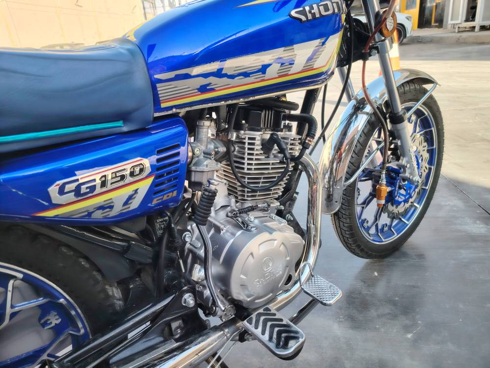 سلام عليكم 
دراجه شونك الأصلي وزن ثقيل بصمه تشغيل عن بعد مديل 2025 اخو زيرو جديد منفيس اوراق كامل مكمل سعر 700  الف 
وتساب او اتصال *********** أربيل, العراق
