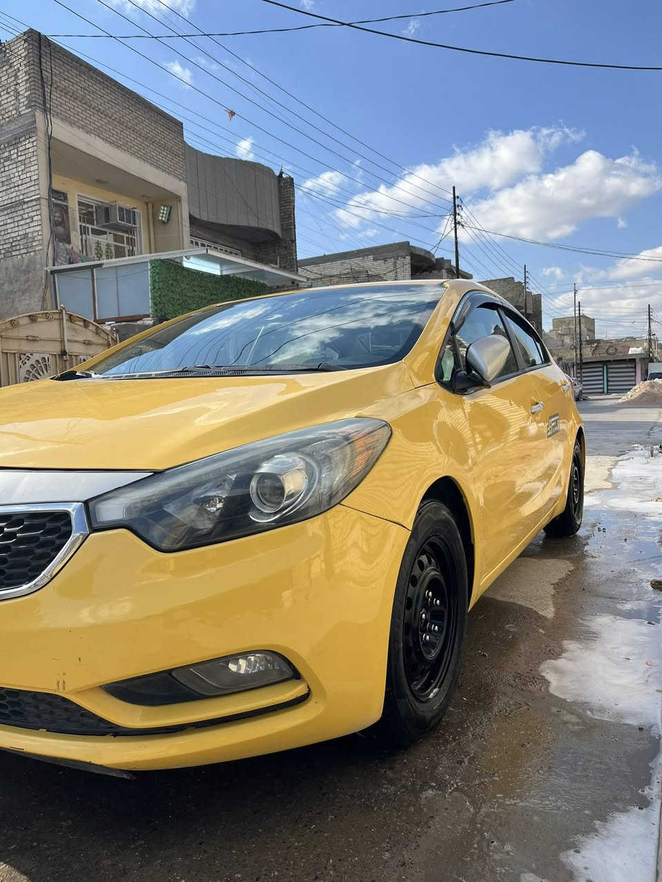 السلام عليكم فورتي موديل  2014 وارد امريكي  حادث جامغ والبنيد بدون دواخل  سياره كلها ليبل واحد بدون اي قطعه تبديل مكينه 1800 خير من الله لا تنقيص ولا تبخير كير. AT ما مفتوح صدير امامي خلفي كله جديد تخم تاير جديد البارحه شديته  تبريد منظومه جديد خير من الله غرفتها مدوشمه ارضيات سفري  سياره نص فول مري شفط اشاره بل مري تحكم سترين نضام ايكو مانع تزحلق الساره باسمي مكاني بغداد الرصافه السعر 110 وبيها مجال  رقم الهاتف ***********
