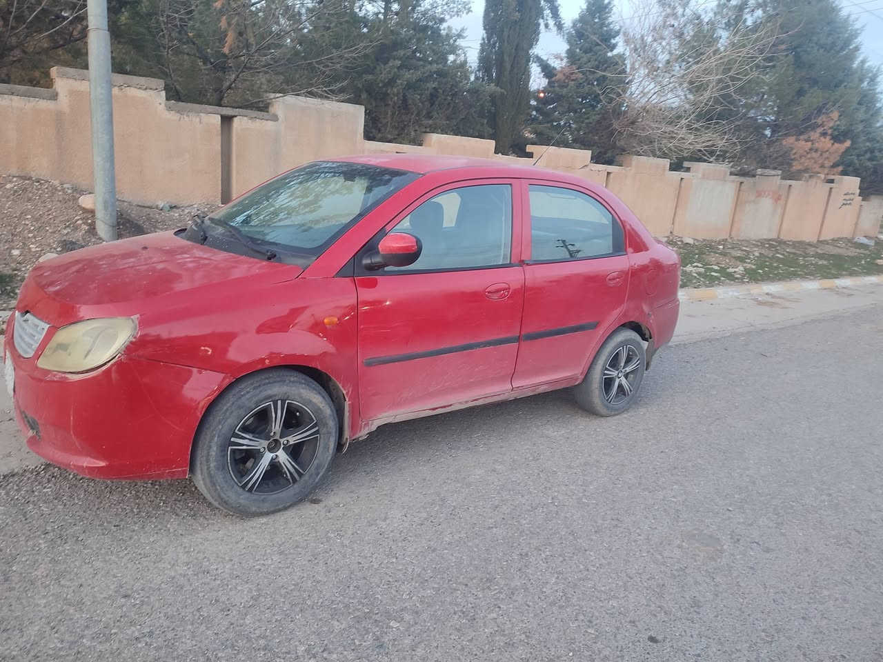 ام سیارە بۆفڕۆشت مۆدیل 2013 بێ بویاخ بێ لیداروی سعر 17 ورقە ژم *********** ***********
