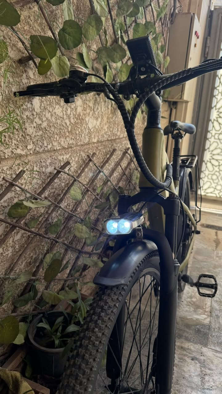 !! بايسكل شحن اصلي ماركه MINAL بطاريته ليثيوم ••
MS602
بطارية ليثيوم 48 فولت 10 امبير ماركة (LG)
بقطع مسافة من 30 الى 50 كيلومتر
ماطور حجم 1000 واط
سرعة تصل الى km/h 45-40
مصنوع كلياً من الألومنيوم
بريك دسك هايدروليك امامي وخلفي
شاشة لعرض المعلومات و السرعة
نحمل وزن ثقيل kg 150
حجم 27.5" شاصي كبير
كير شمانو ياباني
اضاءة امامية
ناير من ماركة CST
بعمل ب ثلاثه انظمه
- ماطور شحن
- بايسكل هايبرد مساعد (ماطور + بايدر)
- بايسكل بدون شحن
مستخدم قليل كلش نظيف
السعر : 950الف
للتواصل على الرقم: ***********
