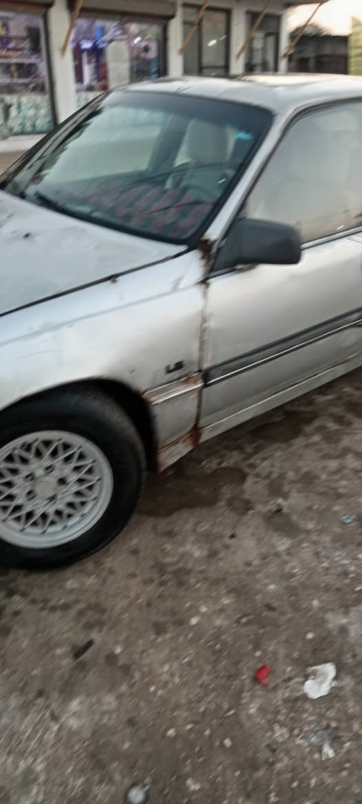 سياره للبيع مكينه وكير حداديه وتخم تاير خير من الله ***********سعر 15وبيه مجال العنوان دوانيه الحمزه الشرقي
