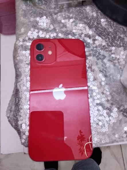 ايفون 12عادي لبيع وتر برو جهاز تصال ***********
