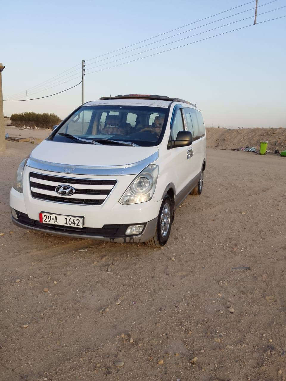 استاركس موديل 2008  مفتوح محركها جيس  للبيع  مستعجل مع خطها .مشغلها بشركه بيها دخوليه 6 اشهر  وسايقها موجود 
السياره مكفوله كفاله عامه بيها فقط بارد  بالجاملغ الخلفي صبغ قليل سنويتها 29 وبأسمي ومكانها زبير بصره 
سعرها  135 قفل 
***********
