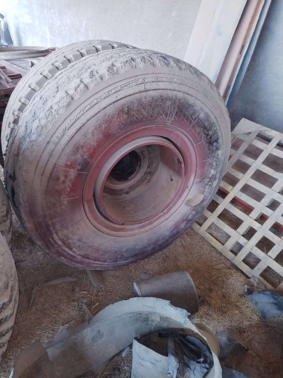 سلام عليكم اربع زواج تاير هنه والويلات و البراميخ  ١٢٠٠/٢٠ المكان كربلاء ***********
