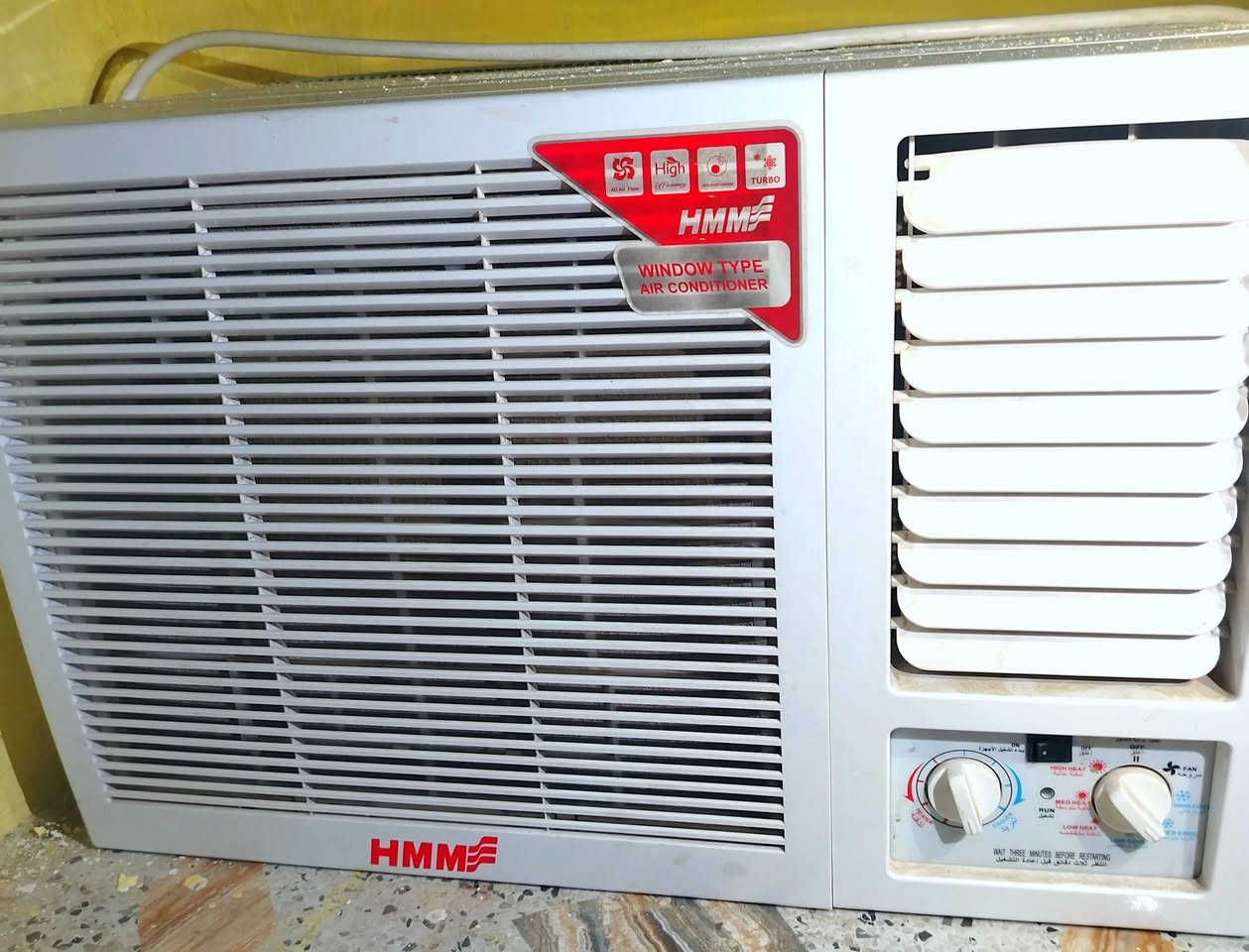 مكيف البيع جديد مستخدم شهر فقط جديد تفئه تبريد شاري تصل ودلل ***********
