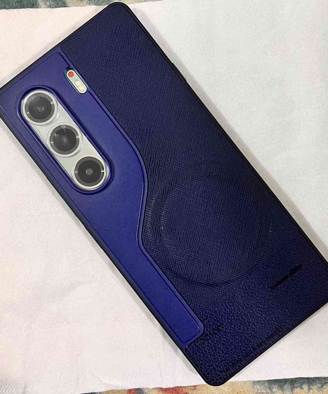 سلام عليكم
تكنو كامون 40 برو فايف جي 
غني عن التـعريف من كـافة الميـزات 
TECNO CAMON 40 Pro 5G
الـذاكرة 256 
العشـوائية 12
مستخدم 16 يوم فقط 
نظافة 100‎%‎ كـما موضـح بصورة مع عدسات حماية كاميرا 
كفرات 2 وكاله اصلي 
محلقات كارتون + شاحنة 45W

للبيـع فقط ..!


**إذا كنت صاحب هذا الإعلان وتريد حذفه لأي سبب، رجاءا أرسل رسالة إلى الدعم الفني**