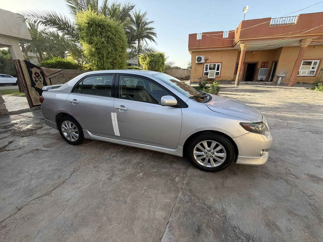 كورله وارد امريكي S مديل 2009 كلش جديده مكفوله من لصبغ سياره كلش حلوه ونظيفه كلين مكينه كير خير من الله بيعا شويه جراد وبارد سعر 105 $ وبيها مجال ديالئ ‭0770 764 7670‬ (مكلف بل نشر )

