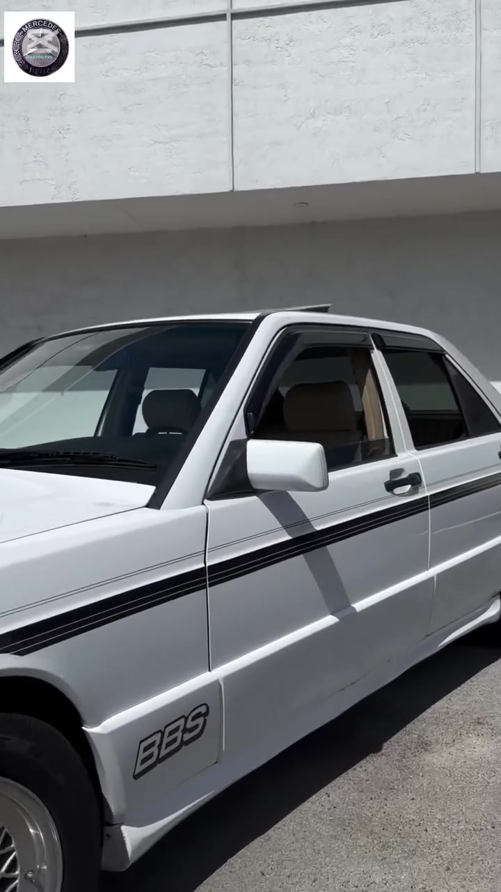 حتى وإن مررت على منشوراتنا بصمت يكفينا فخراً أنك شاهدت ما ننشر".
#mercedes #original #germany #collection #190D


**إذا كنت صاحب هذا الإعلان وتريد حذفه لأي سبب، رجاءا أرسل رسالة إلى الدعم الفني**