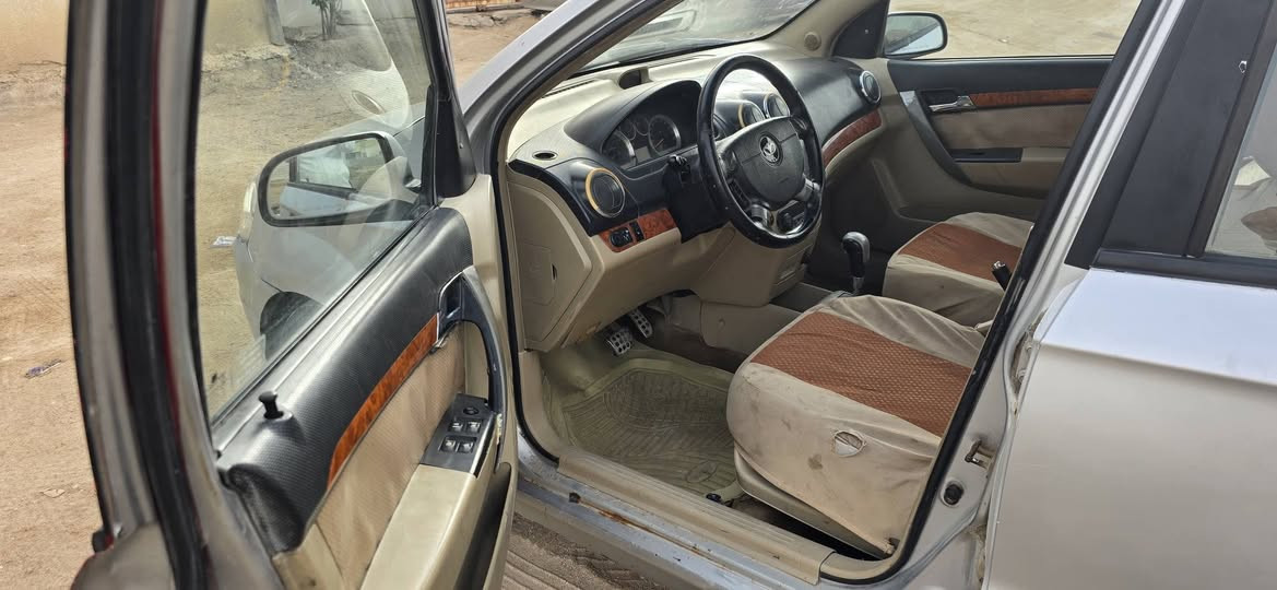 دايو جنترا افيو موديل2008محرك وكير جدد توه شادهن مسكر 1600 سياره حلوه السعر32ورقه
رقم راعيه***********مكان السياره بصره قرنه بني منصور***********  سعر 32 البصرة, العراق
